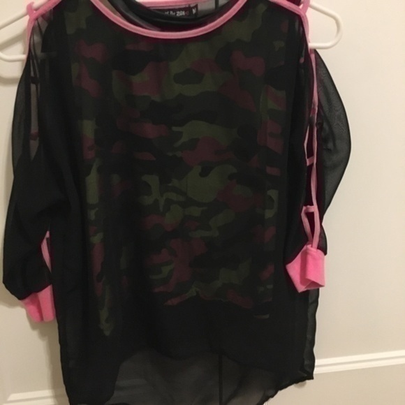 Flowers by Zoe size small and medium outfit - Picture 3 of 16